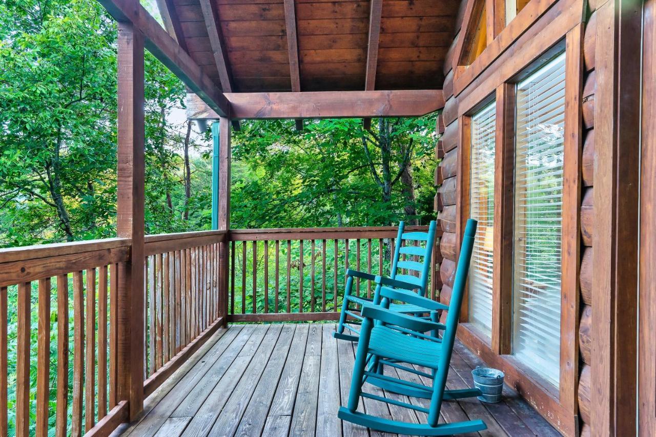 Cozy Log Cabin!! In Heart Of Pf & Close To The Smokies Pigeon Forge Kültér fotó