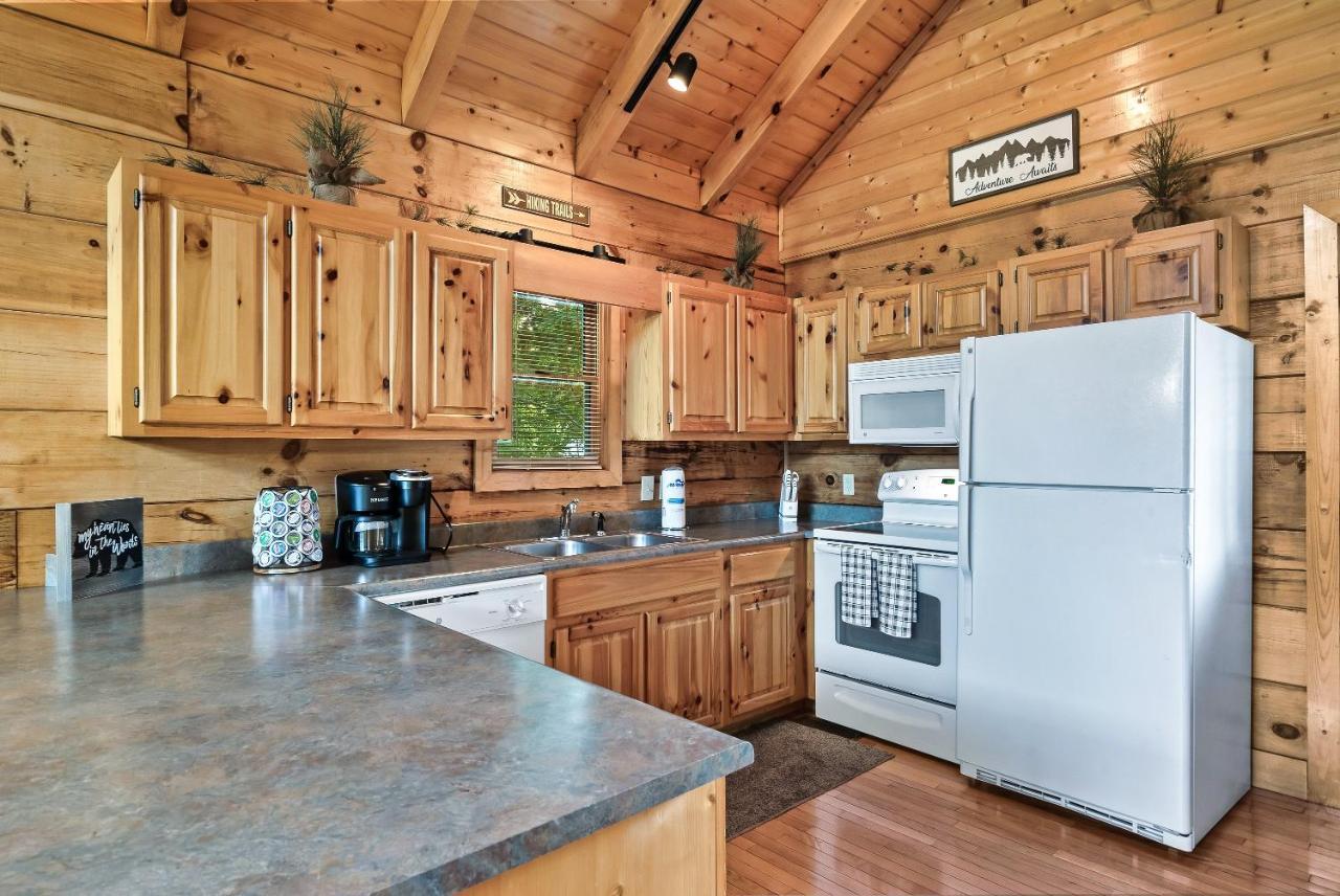 Cozy Log Cabin!! In Heart Of Pf & Close To The Smokies Pigeon Forge Kültér fotó